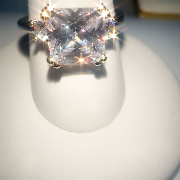 Silver Plated Cubic Zirconia Wedding Ring Size 8 - Picture 3 of 7